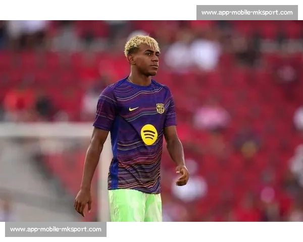 巴萨新赛季战术革命：尼科 + 亚马尔双翼闪电战，拉菲尼亚前腰掌控全局