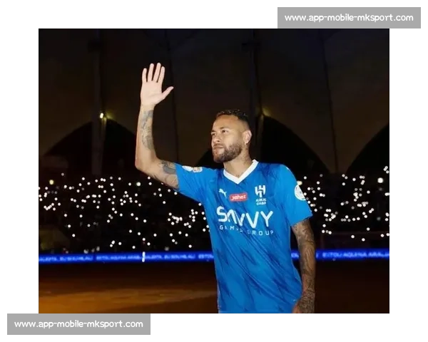 新月 CEO 力挺内马尔：重伤不后悔，品牌价值超预期